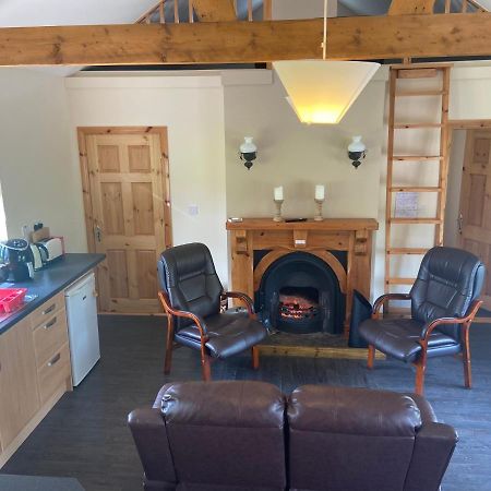 Higgins House Villa Ballyhaunis Buitenkant foto